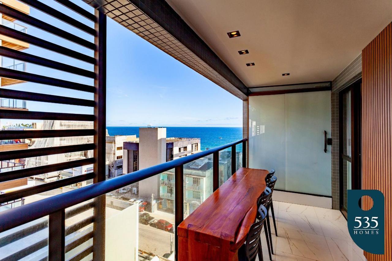 Lindo Proximo A E Farol Da Barra Apartamento Salvador